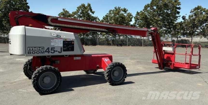 MEC 45J Used Personnel lifts and access elevators