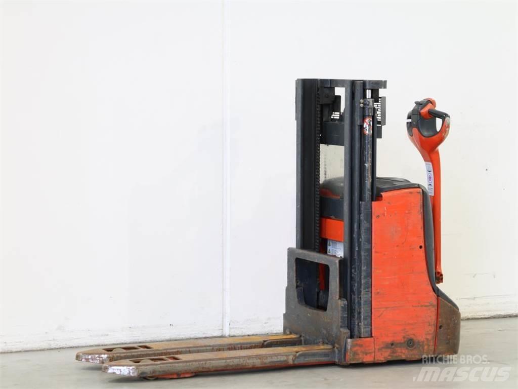 Linde D06/1160-00 Pedestrian stacker