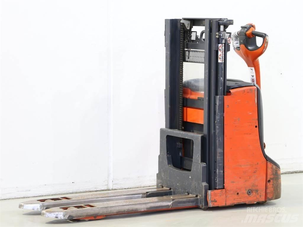 Linde D06/1160-00 Pedestrian stacker