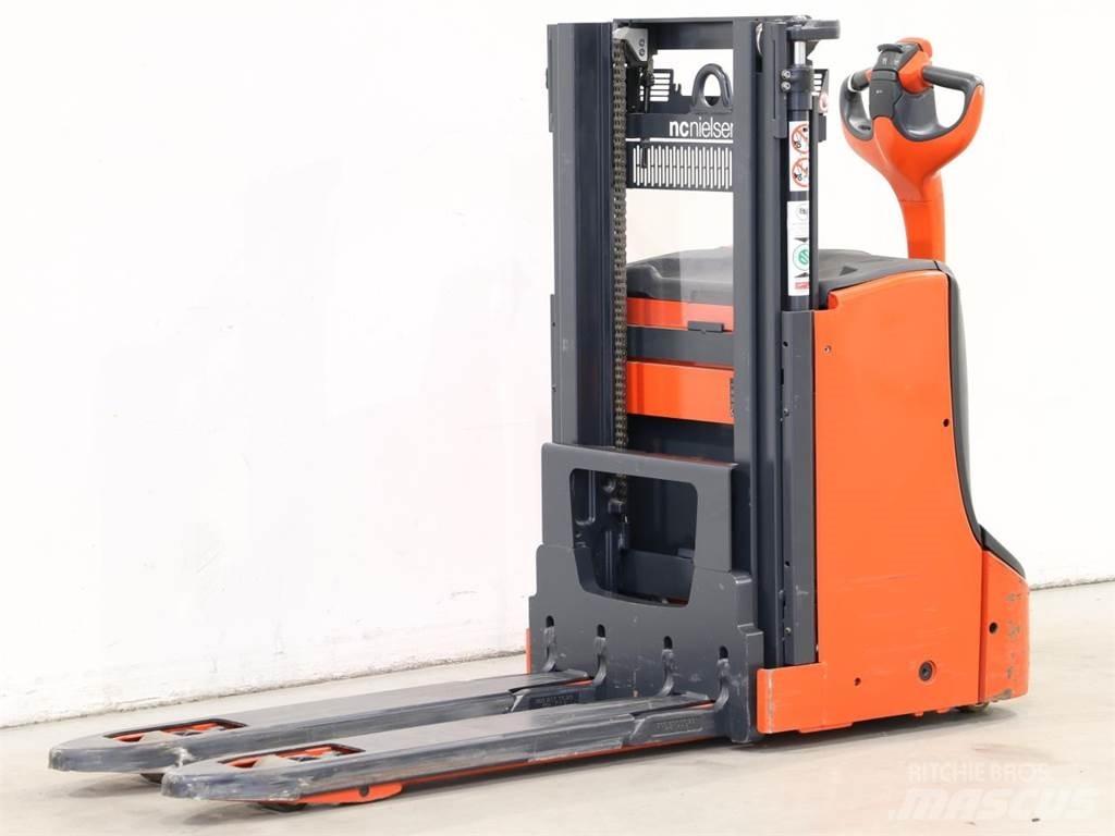 Linde D08/1160 Pedestrian stacker