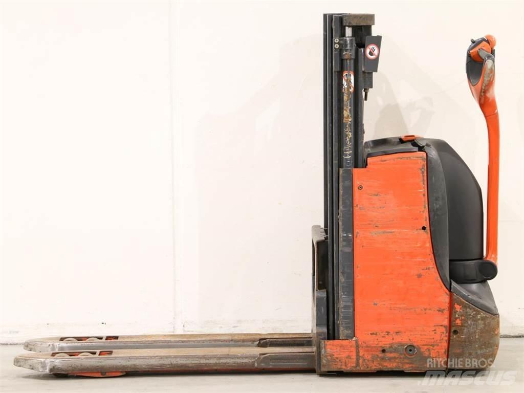 Linde D08/1160-00 Pedestrian stacker