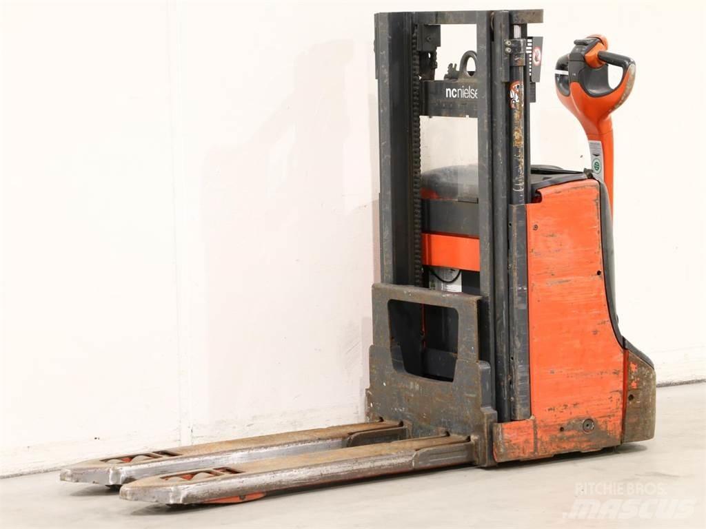 Linde D08/1160-00 Pedestrian stacker