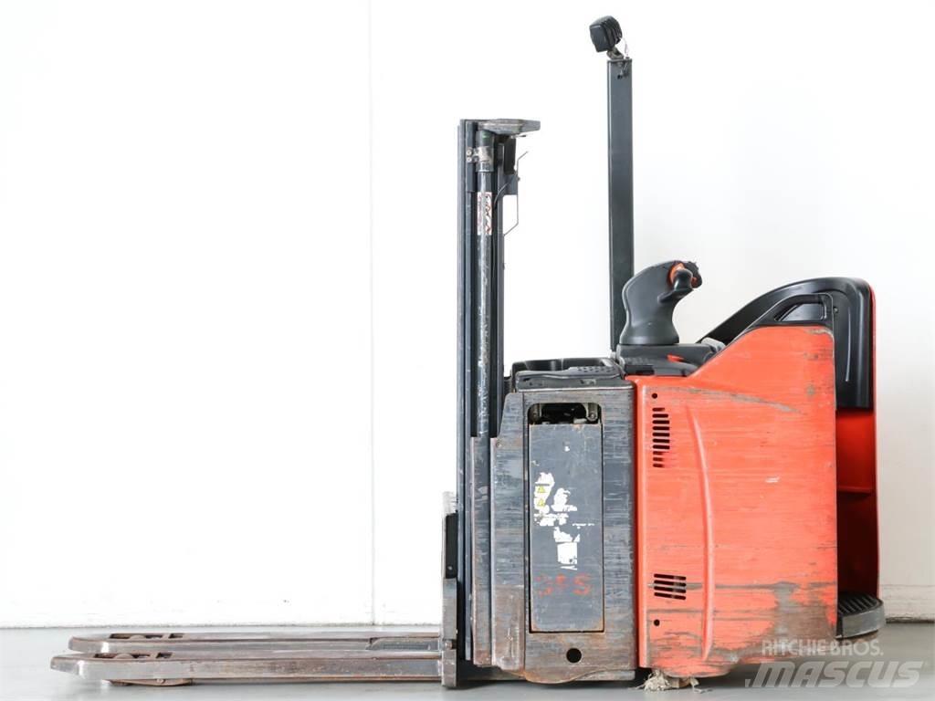 Linde D12SP/133-00 Pedestrian stacker