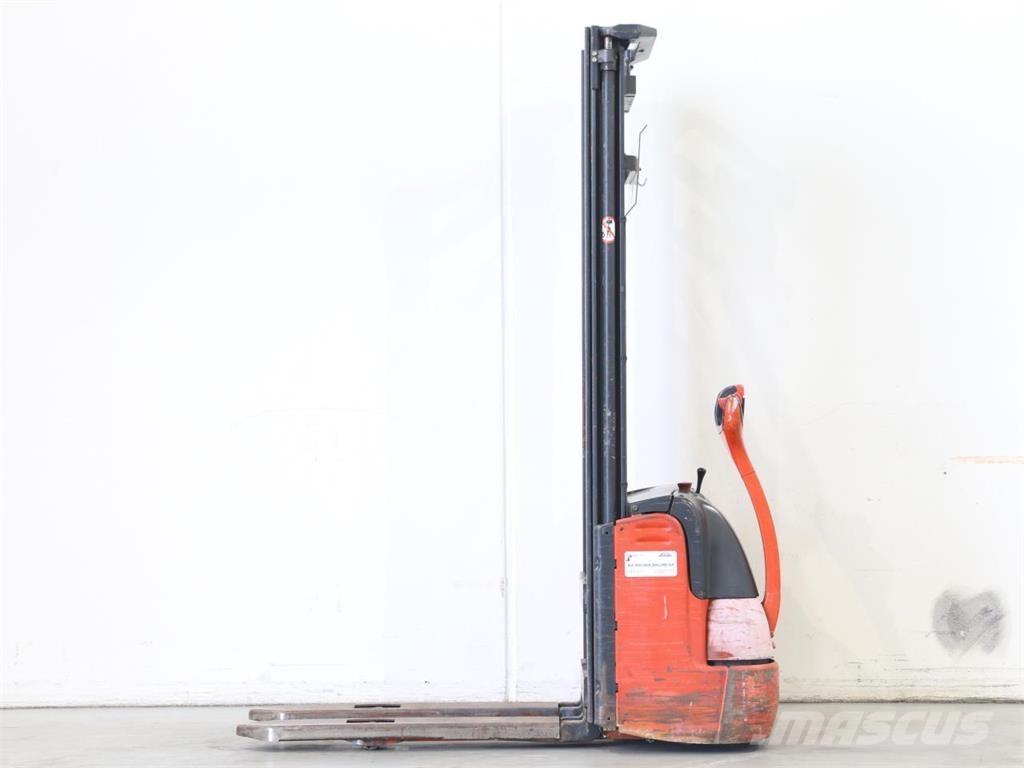 Linde L10/379 Pedestrian stacker