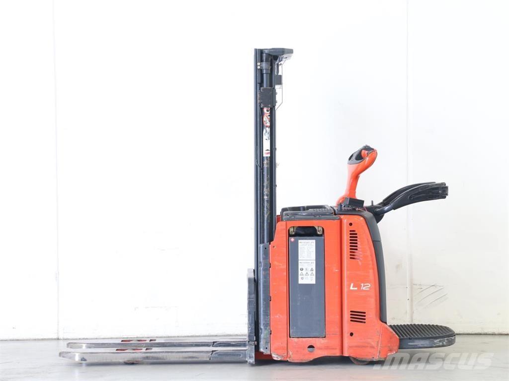Linde L12AP/133 Pedestrian stacker