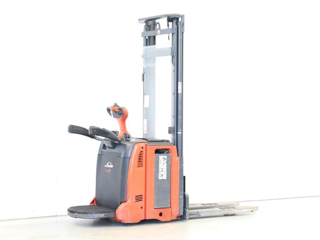 Linde L12AP/133-00 Pedestrian stacker