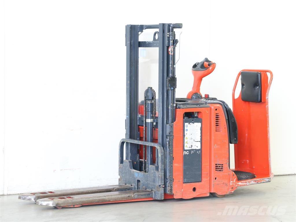 Linde L12LAP/133 Pedestrian stacker