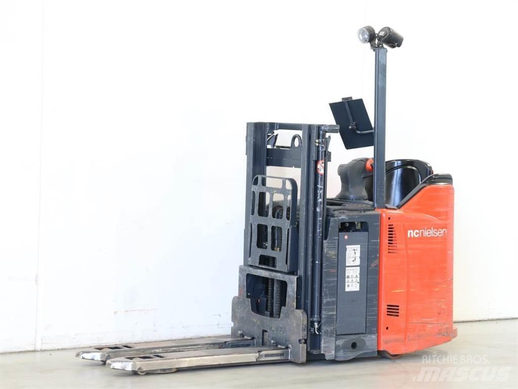 Linde L12LSP/133 Pedestrian stacker