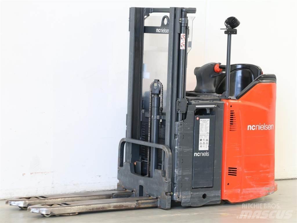 Linde L12LSP/133 Pedestrian stacker