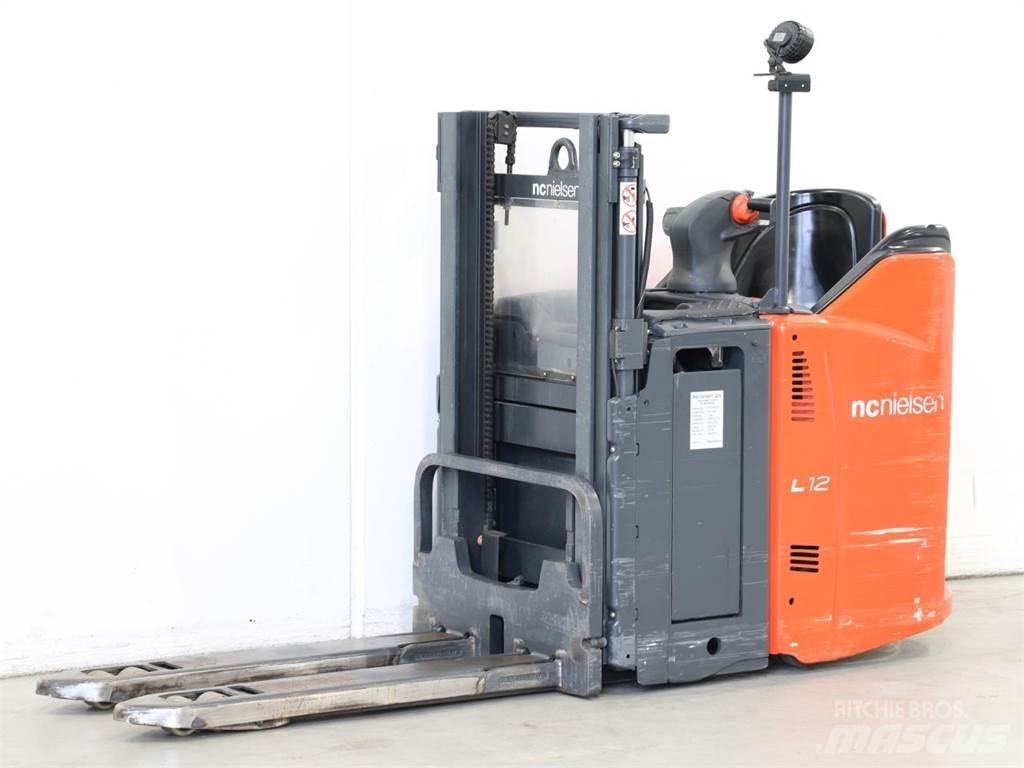 Linde L12LSP/133 Pedestrian stacker