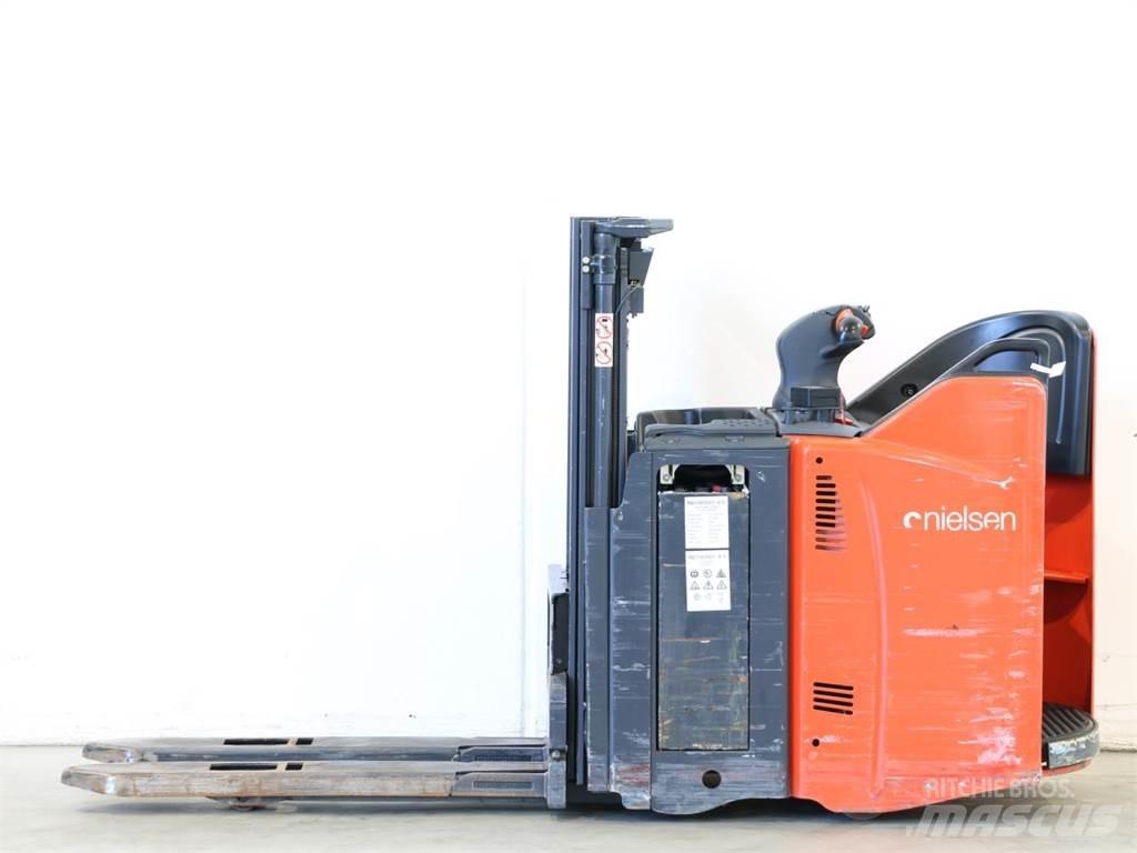 Linde L12SP/133-00 Pedestrian stacker