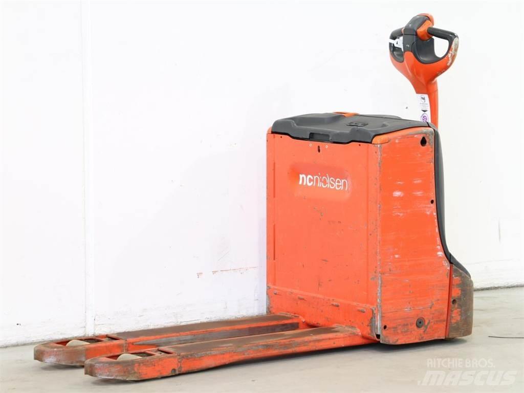 Linde T16/1152 Pedestrian stacker