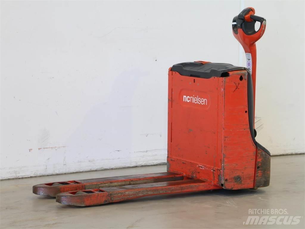 Linde T16/1152 Pedestrian stacker