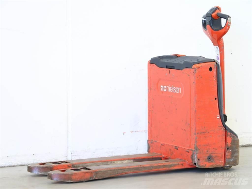 Linde T16/1152 Pedestrian stacker