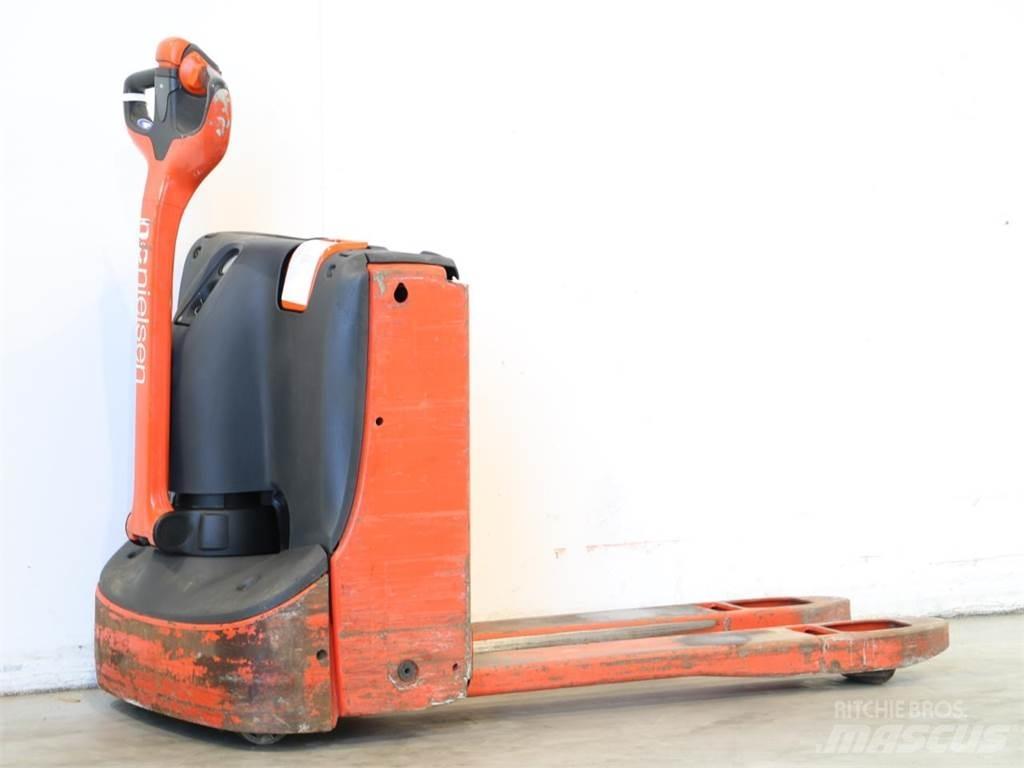 Linde T16/1152 Pedestrian stacker