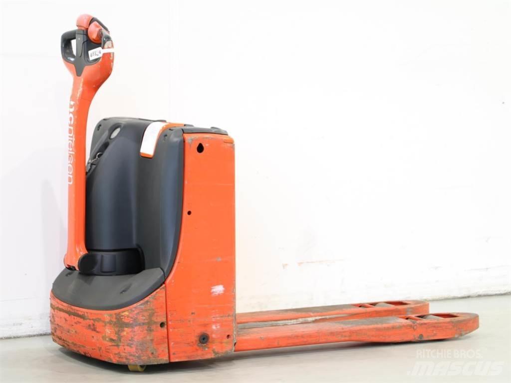 Linde T16/1152 Pedestrian stacker
