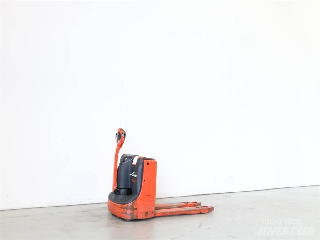 Linde T16/1152 Pedestrian stacker