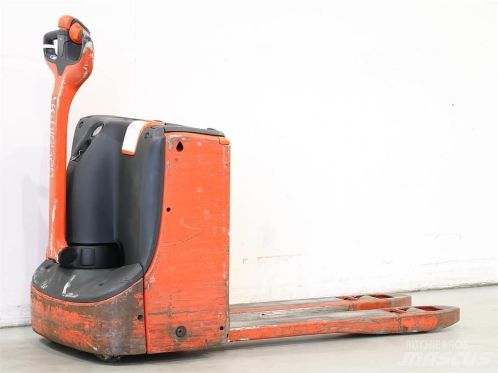Linde T16/1152 Pedestrian stacker