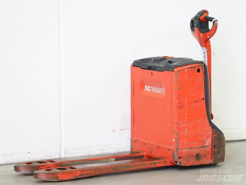 Linde T16/1152 Pedestrian stacker