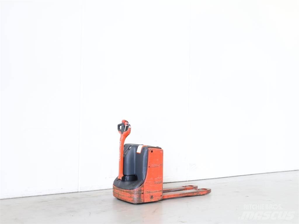 Linde T16/1152 Pedestrian stacker