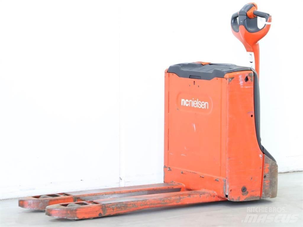 Linde T16/1152 Pedestrian stacker