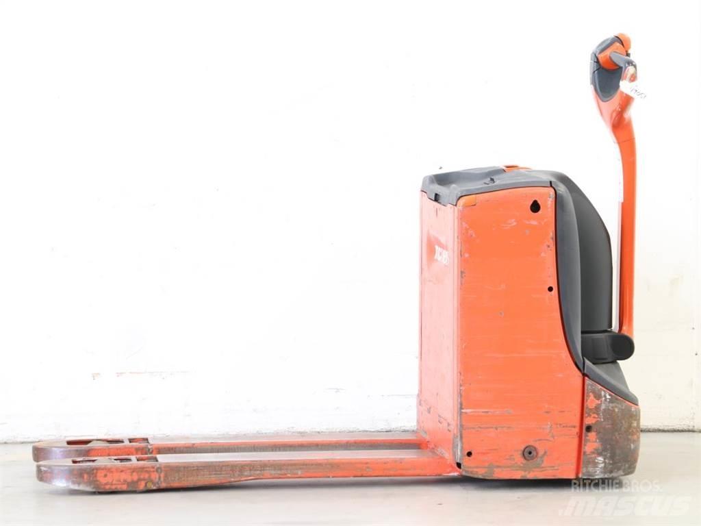 Linde T16/1152-00 Pedestrian stacker