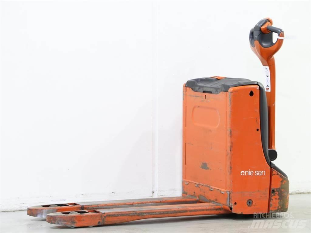Linde T16/1152-00 Pedestrian stacker