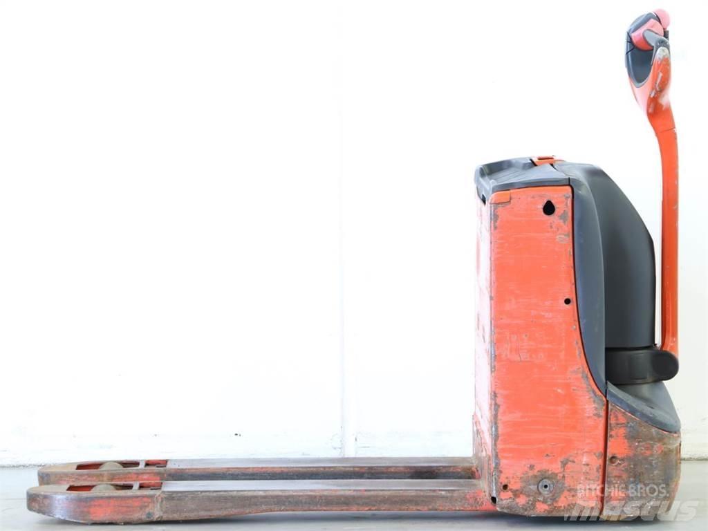 Linde T16/1152-00 Pedestrian stacker