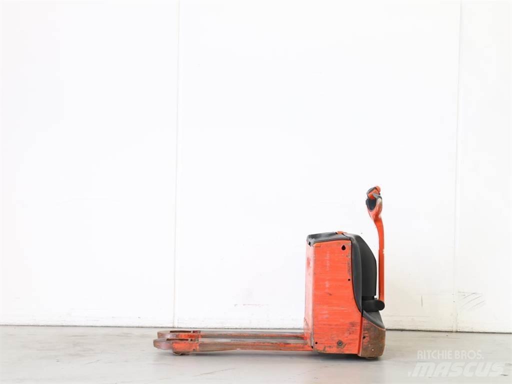 Linde T16/1152-00 Pedestrian stacker