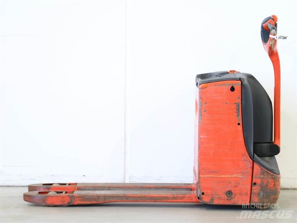 Linde T16/1152-00 Pedestrian stacker