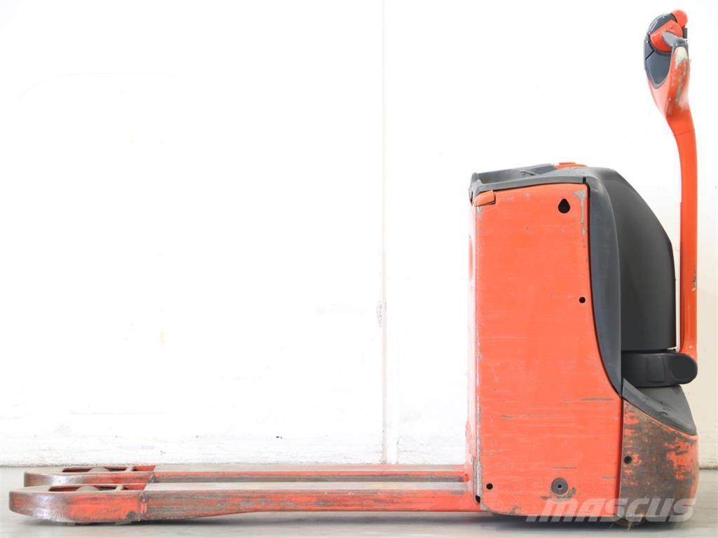 Linde T16/1152-02 Pedestrian stacker