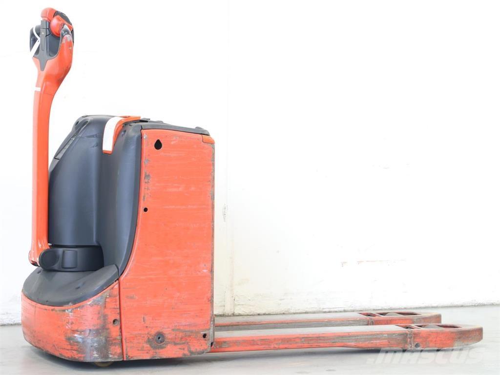 Linde T16/1152-02 Pedestrian stacker