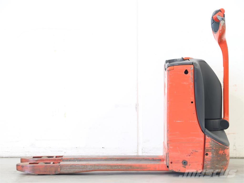 Linde T16/1152-02 Pedestrian stacker