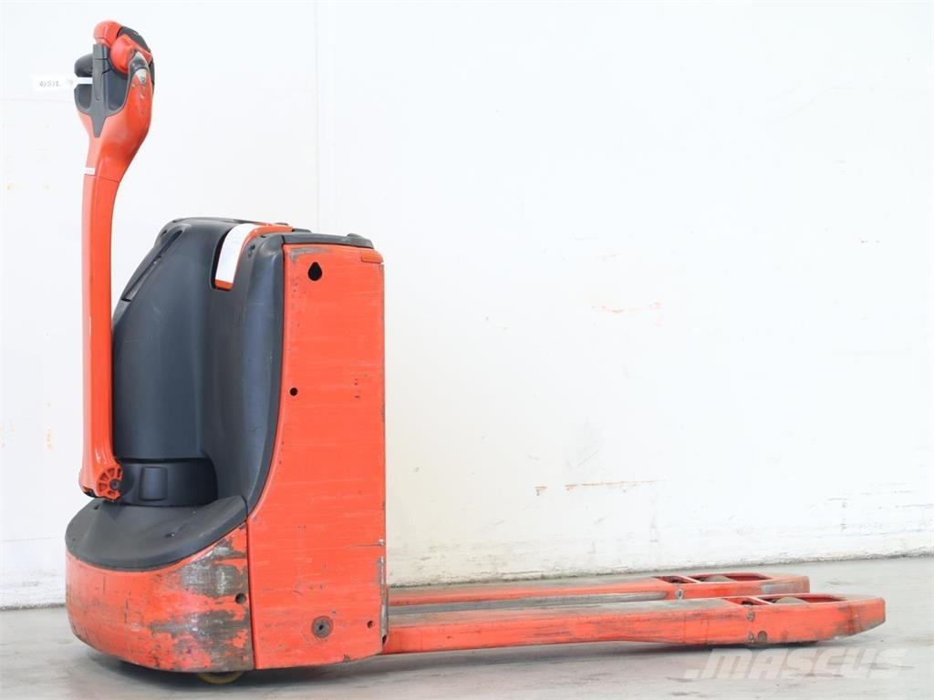 Linde T16/1152-02 Pedestrian stacker