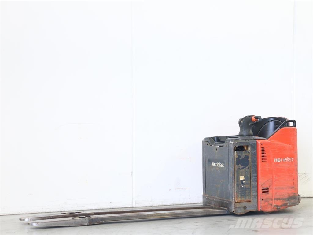 Linde T20SP/131 Pedestrian stacker