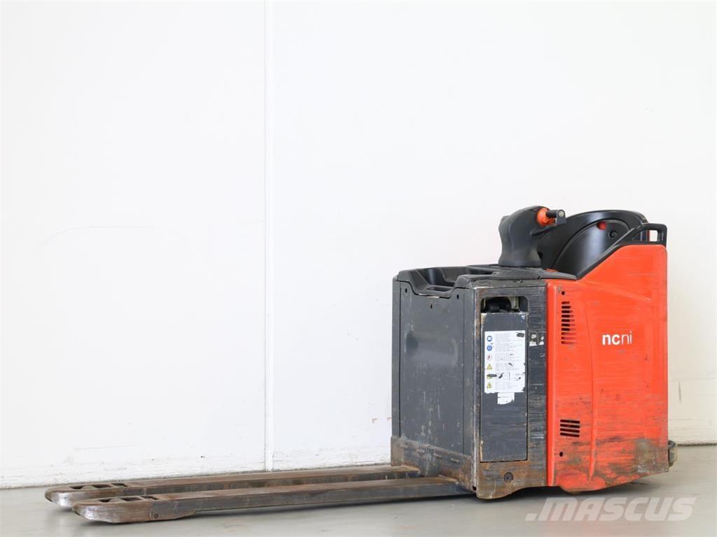 Linde T20SP/131 Pedestrian stacker