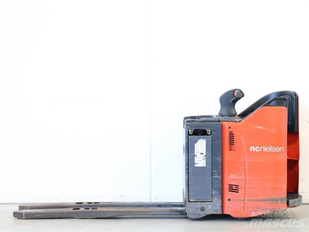 Linde T20SP/131 Pedestrian stacker