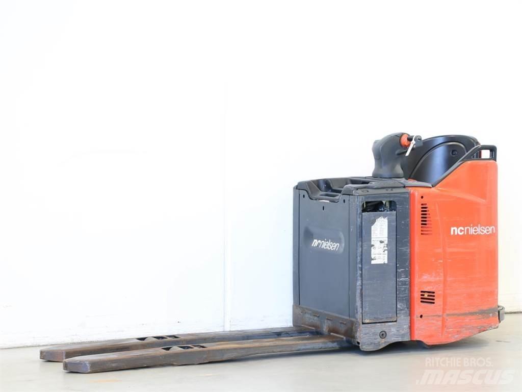 Linde T20SP/131 Pedestrian stacker