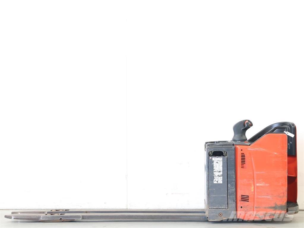 Linde T20SP/131 Pedestrian stacker