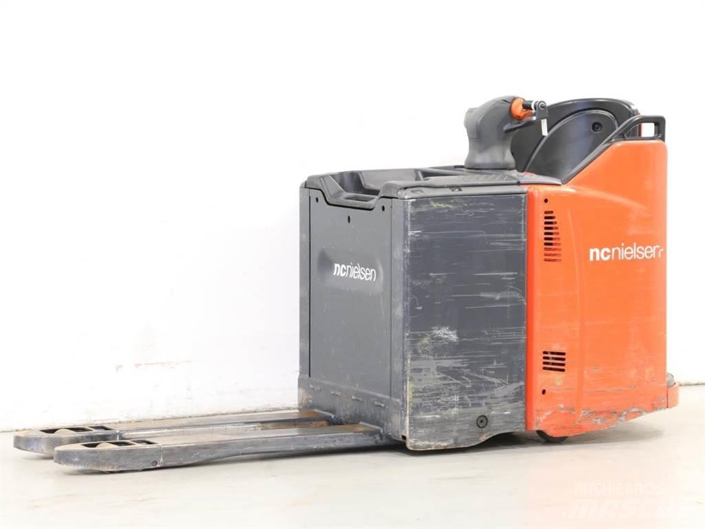 Linde T20SP/131 Pedestrian stacker