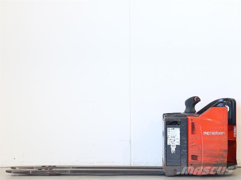 Linde T20SP/131-07 Pedestrian stacker