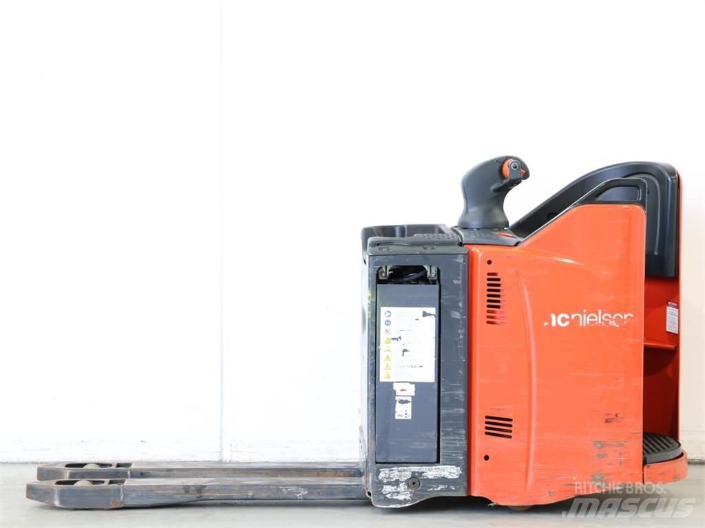 Linde T20SP/131-08 Pedestrian stacker
