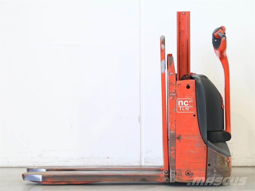 NCN TL16/1152-00 Pedestrian stacker