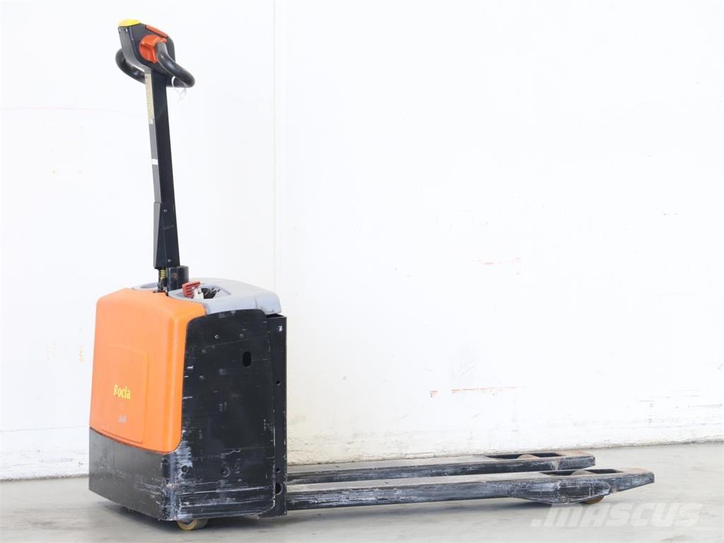 Rocla TW13ac Pedestrian stacker