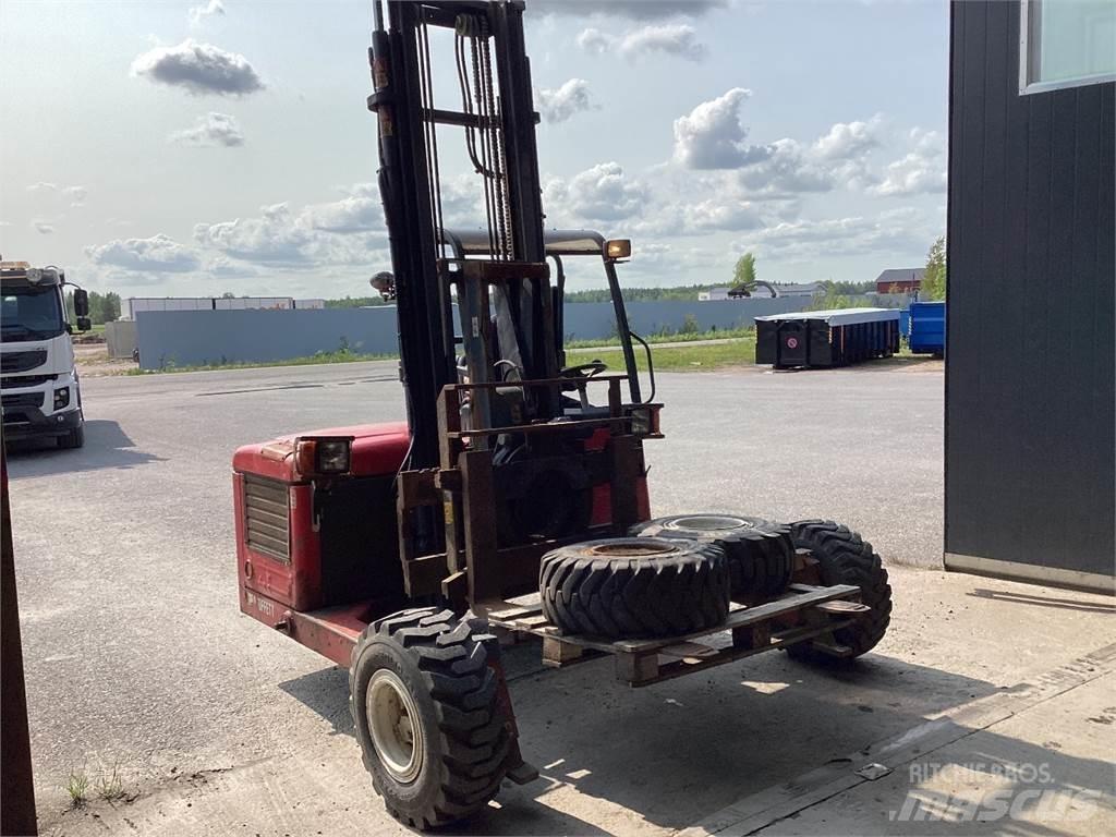 A-Faber Moffet Electric forklift trucks