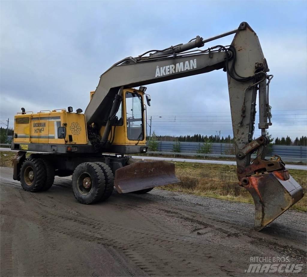 Åkerman H7MCE Wheeled excavators