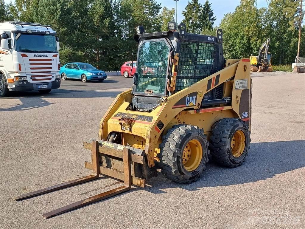 CAT 246 Skid steer loaders