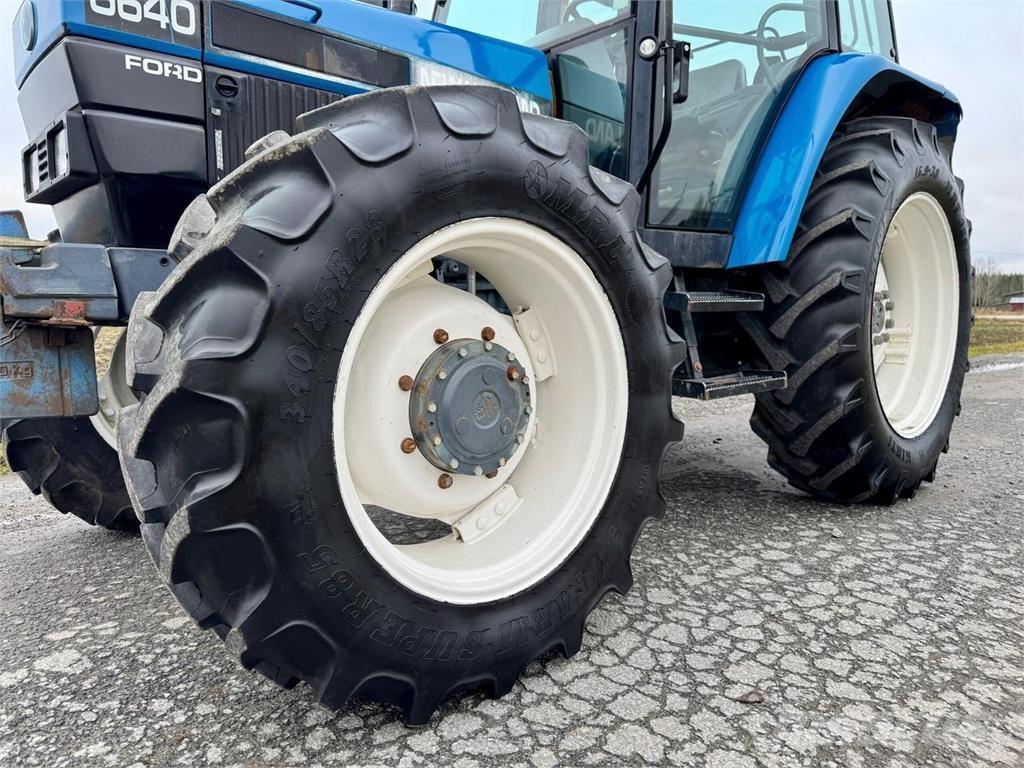 Ford 6640SL Tractors