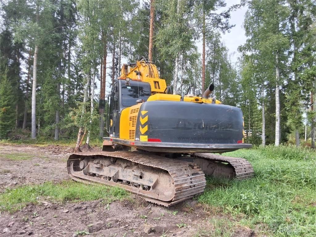 JCB 210 LCT4 Crawler excavators