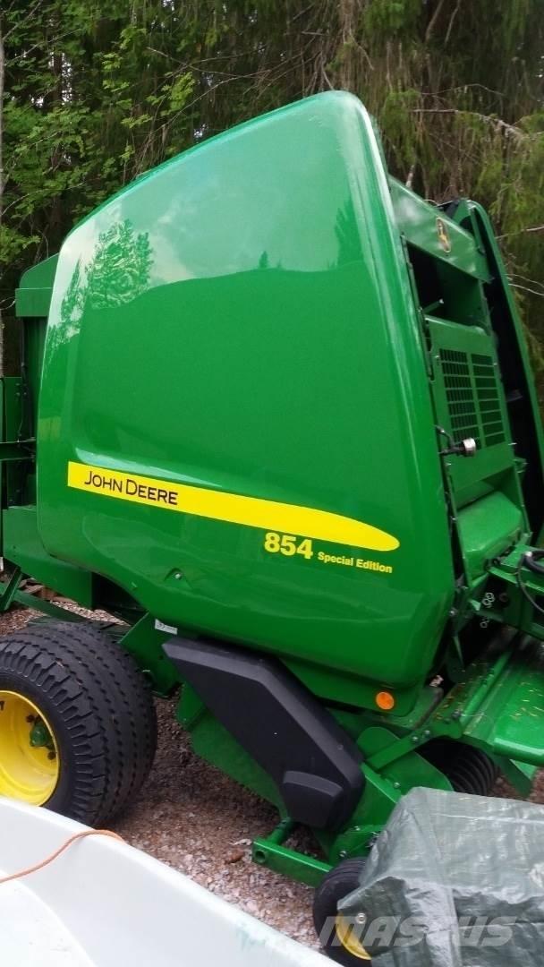 John Deere 854 Farm machinery